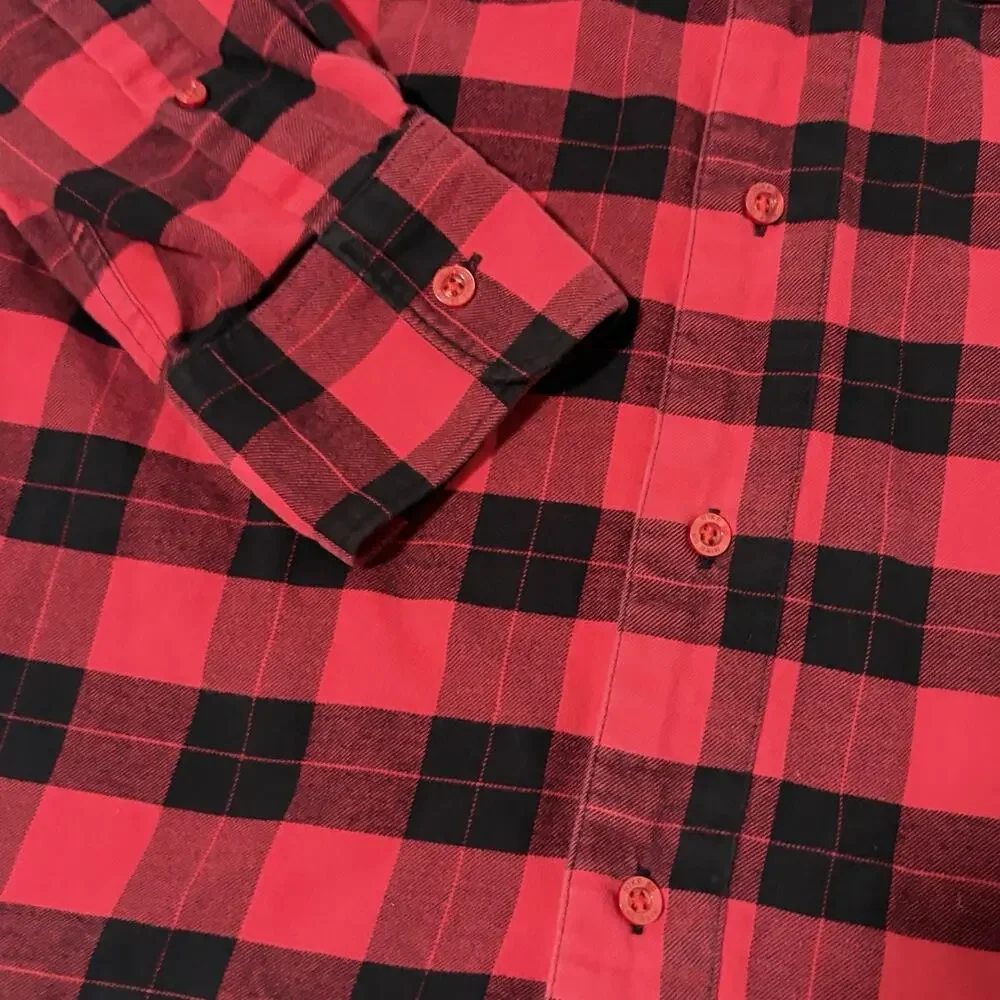 Nike SB Skateboarding Small Flannel Plaid Red Black Long Sleeve Shirt